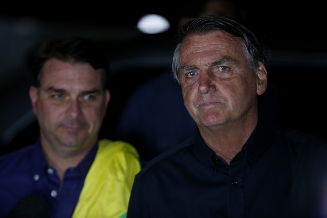 Crítica de Jair Bolsonaro a Flávio evidencia debates nos bastidores da política