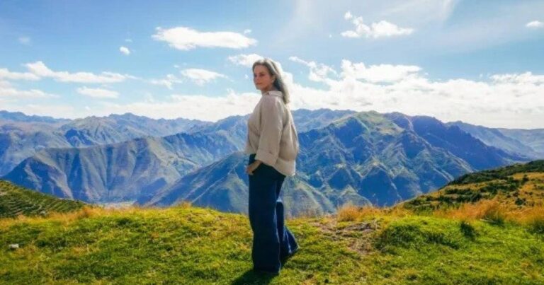Série documental comandada por Maria Cândida investiga vivências da menopausa pelo mundo